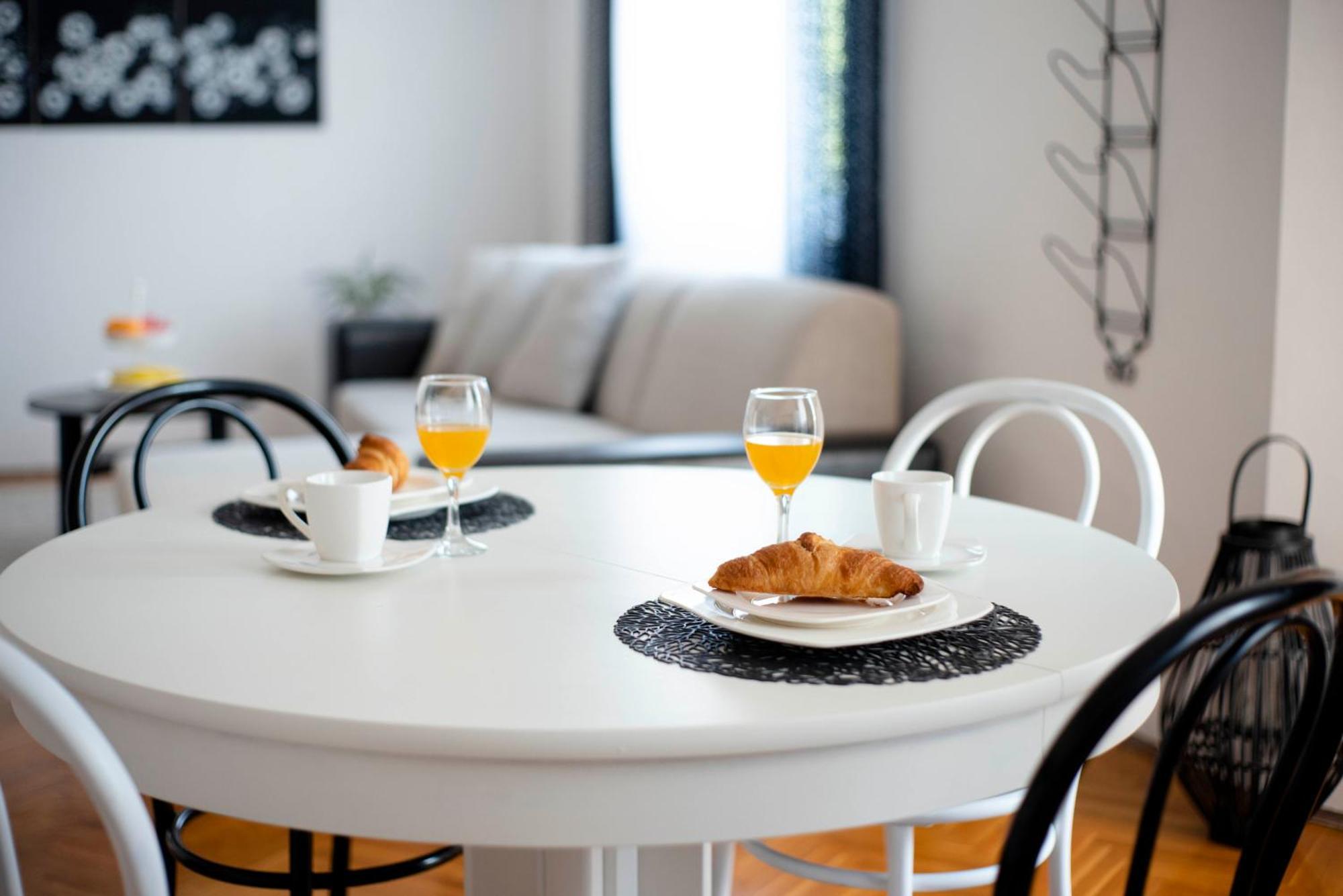 Apartman Karla 锡尼 外观 照片