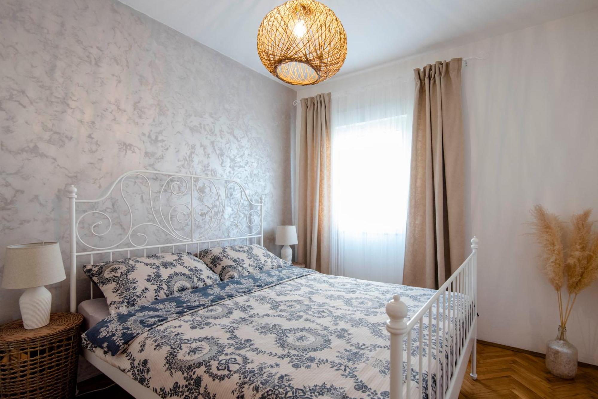 Apartman Karla 锡尼 外观 照片